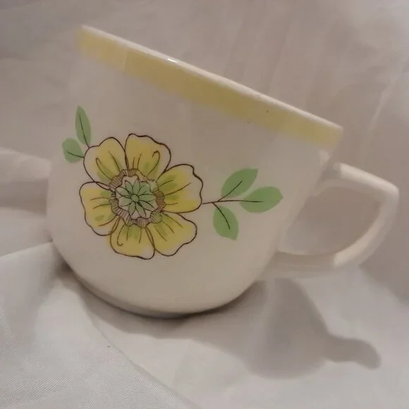Vintage Retro 1970's Oxford Brazil 8710 Yellow Flower Stoneware Coffee Mug Cup - Picture 5 of 6